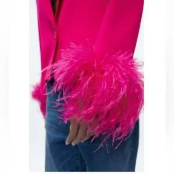 ZARA CROPPED FEATHER BLAZER BLOGGERS FAVORITE NWT - Picture 5 of 9
